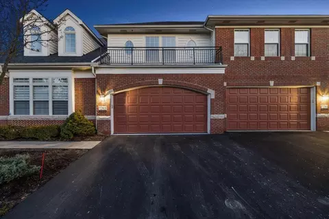 7265 Gateway Dr, West Bloomfield, MI 48322
