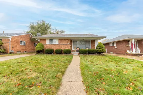 8535 Winston Ln, Dearborn Heights, MI 48127