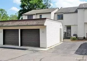 1412 Roxburgh Ave, East Lansing, MI 48823