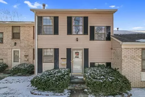 8354 Lakeview Crt Ct, Superior, MI 48198