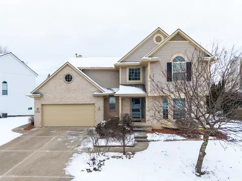 8338 Sherwood Dr, Grand Blanc, MI 48439