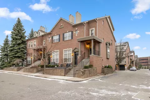15 W Village Ln, Dearborn, MI 48124