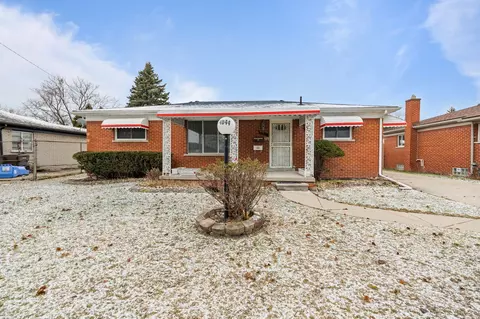 4044 Fox St, Inkster, MI 48141