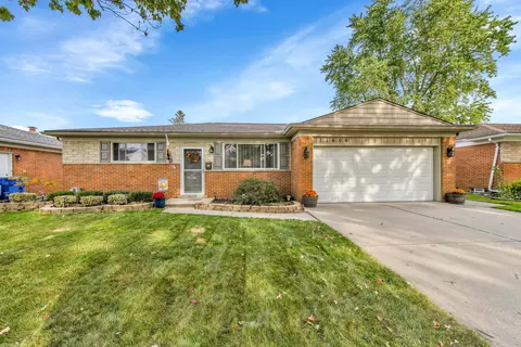 31606 Rosenbusch Dr, Warren, MI 48088