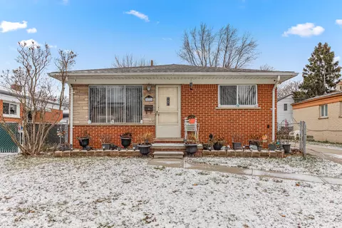 25220 Hass St, Dearborn Heights, MI 48127