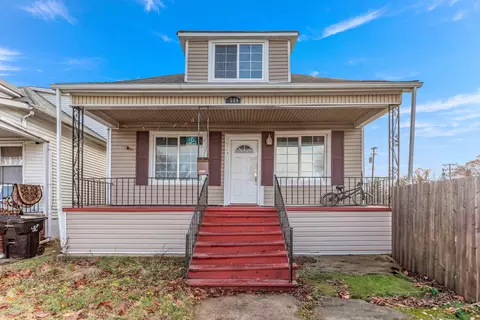 5504 Harold St, Hamtramck, MI 48212