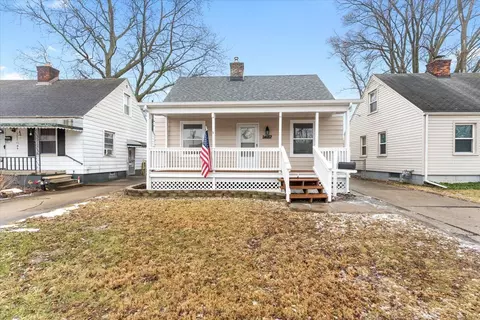 34057 Winslow St, Wayne, MI 48184