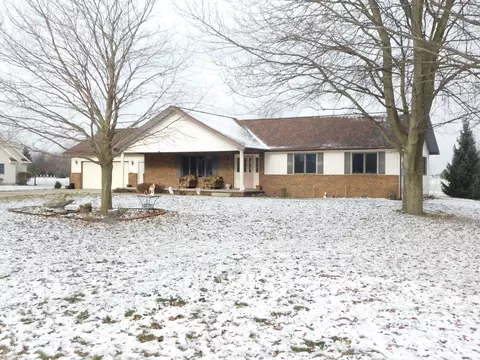 410 Golf View Dr, Sandusky, MI 48471