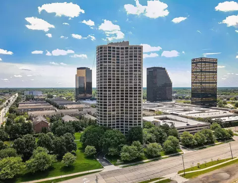 5000 Town Ctr #1105, Southfield, MI 48075