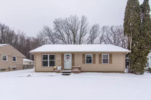 3130 Sunderland Rd, Lansing, MI 48911