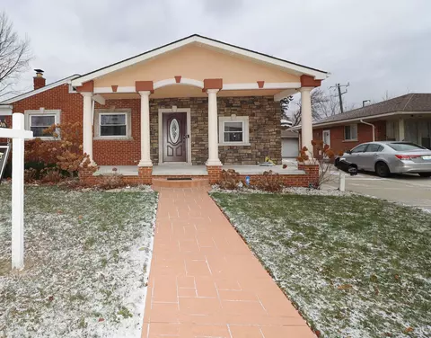 20623 S Ann Arbor Trl E, Dearborn Heights, MI 48127