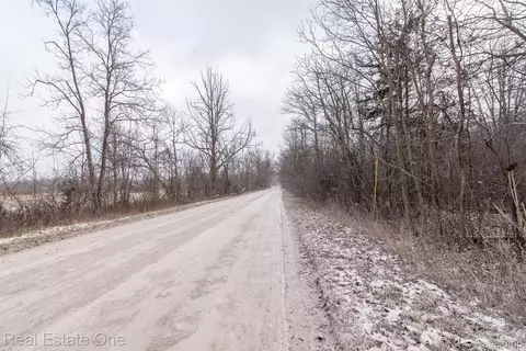 9061 N Spencer Rd, Northfield, MI 48189