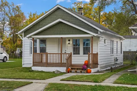 8234 Orchard Ave, Warren, MI 48089