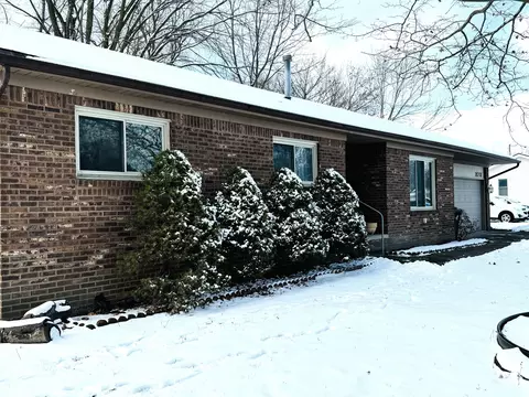 21731 Whittington St, Farmington Hills, MI 48336