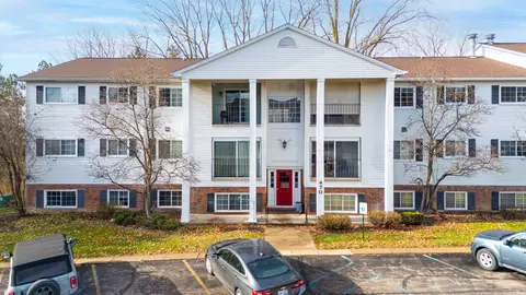 470 Baldwin Ave #31, Rochester, MI 48307