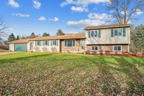 5236 Pratt Rd, Lapeer, MI 48446