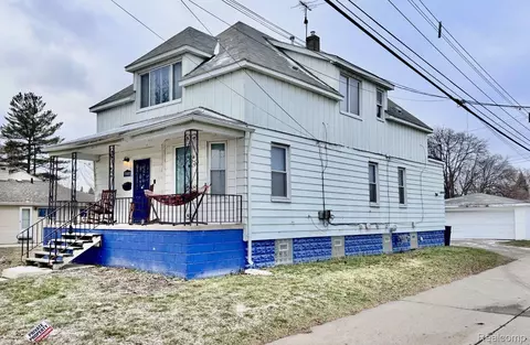 7583 Henry, Center Line, MI 48015