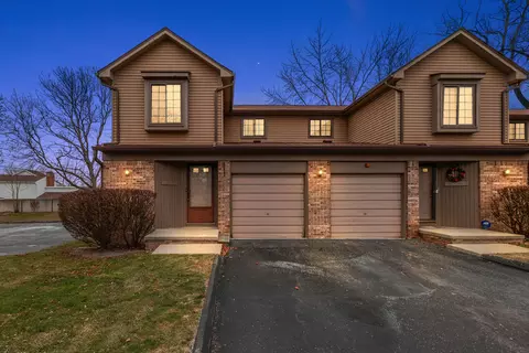 18674 W 13 Mile Rd, Beverly Hills, MI 48025