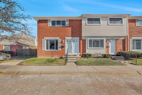 8098 Farnum Ave, Warren, MI 48093