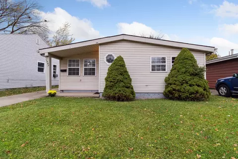 1747 E Pearl Ave, Hazel Park, MI 48030