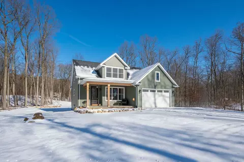 5240 Sherry Ln, Oceola, MI 48855