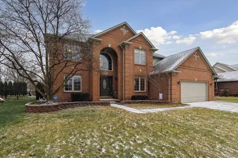 51033 Ace Dr, Macomb, MI 48042