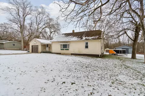 5319 Beecher Rd, Flint, MI 48532