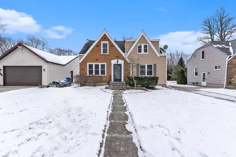 4075 Motorway Dr, Waterford, MI 48328