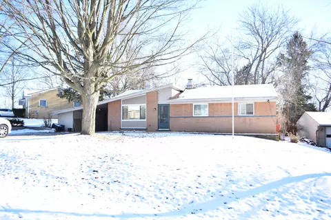 340 Lorberta Ln, Waterford, MI 48328