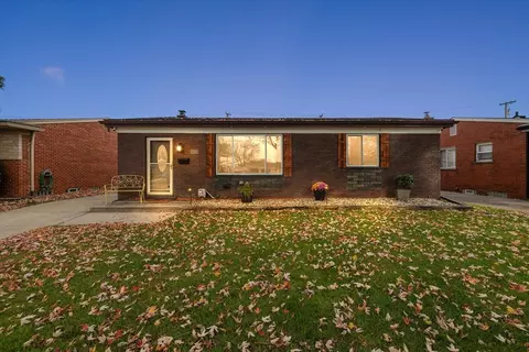 1563 Westbrook Dr, Madison Heights, MI 48071