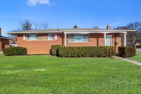 30810 Roycroft St, Livonia, MI 48154