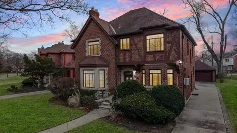 3545 Sherbourne Rd, Detroit, MI 48221
