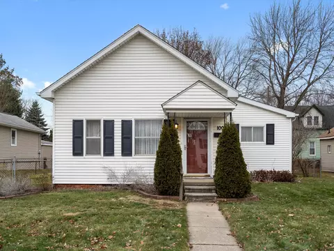 100 Grand Ave, Mount Clemens, MI 48043