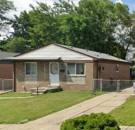 19541 Colman St, Clinton Township, MI 48035