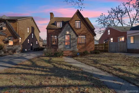 14894 Greenview Rd, Detroit, MI 48223