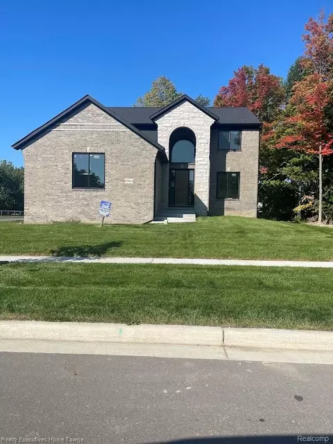 67611 Madeline St, Richmond, MI 48062