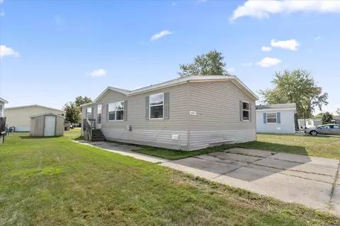 29969 Pierre Dr, Novi, MI 48377