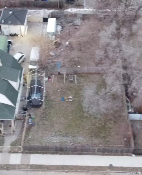 8774 Chamberlain St, Detroit, MI 48209