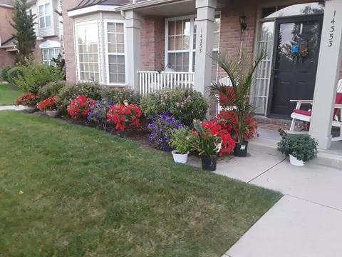 14355 Timberline Dr, Taylor, MI 48180