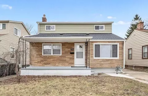 2309 Mark Ave, Lincoln Park, MI 48146