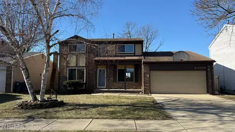 43709 Fredericksburg St, Canton, MI 48188