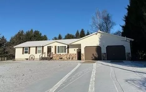 4629 E Clark Rd, Harrisville, MI 48740