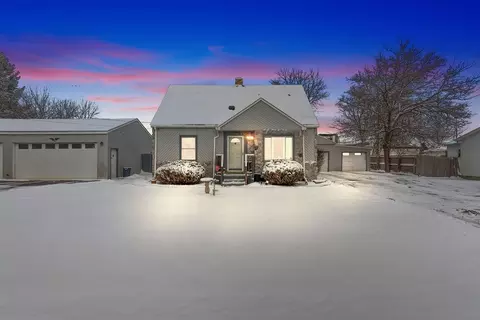 1157 Allen St, Burton, MI 48529