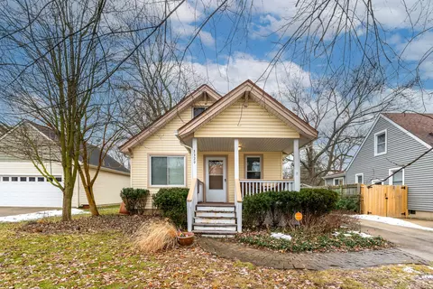 3329 Harvard Rd, Royal Oak, MI 48073