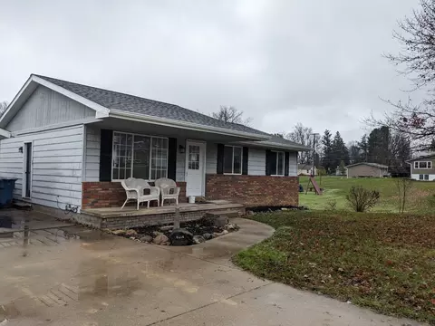 6219 Pine St, Mayville, MI 48744