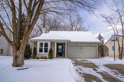 708 Dressler Ln, Rochester Hills, MI 48307