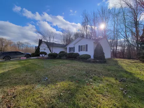 308 Cove Vew Vw, Waterford, MI 48327