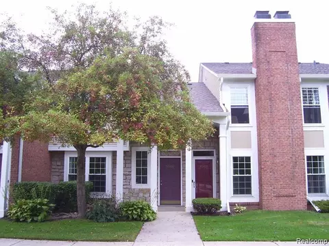 56468 Scotland Blvd, Shelby Township, MI 48316