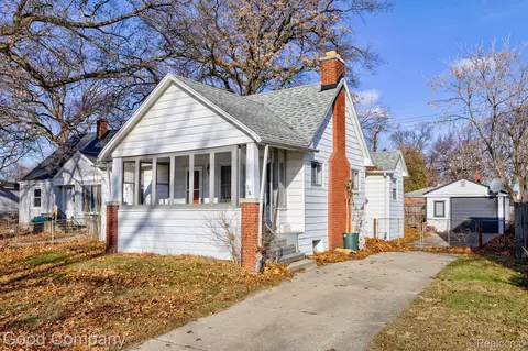 78 W Jarvis Ave, Hazel Park, MI 48030