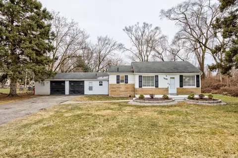 19495 Goldwin St, Southfield, MI 48075